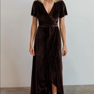 Ribbed Velvet Wrap Dark Purple Maxi Dress Size XL Baltic Børn Bridesmaid Dress